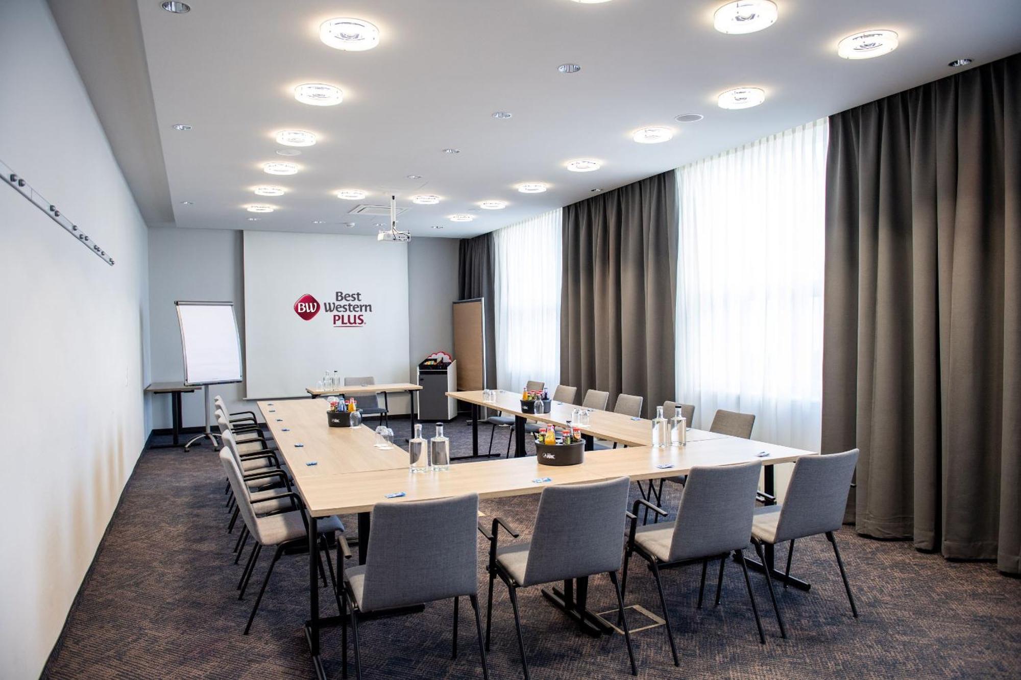 Best Western Plus Hotel Fellbach-Stuttgart Экстерьер фото