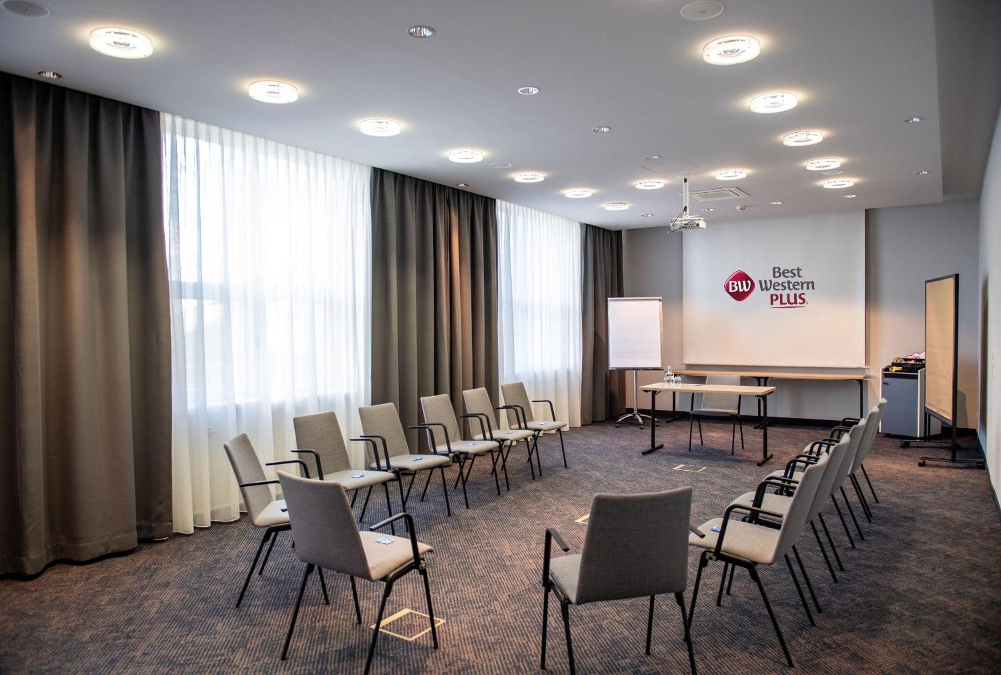 Best Western Plus Hotel Fellbach-Stuttgart Экстерьер фото